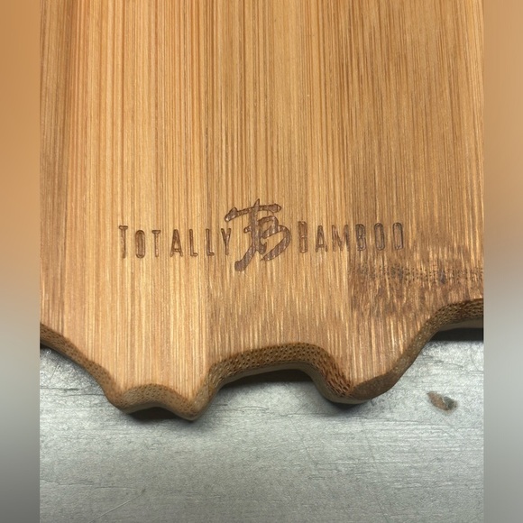 Totally Bamboo Ohio State Shaped Bamboo Serving and Cutting Board - Picture 13 of 13